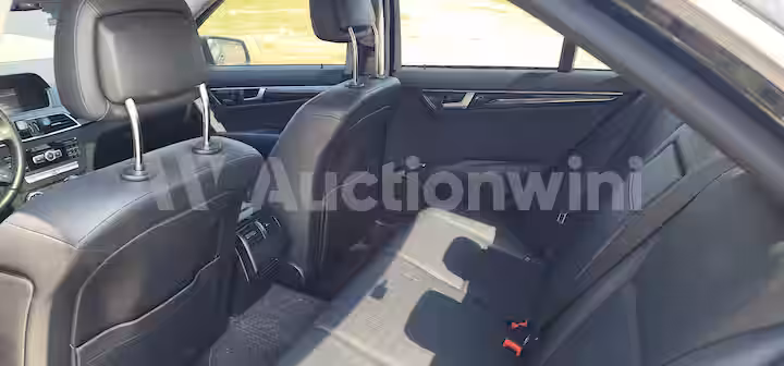 Mercedes Benz C Class 2012 — 34
