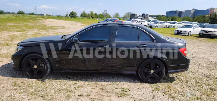 Mercedes Benz C Class 2012 — 8