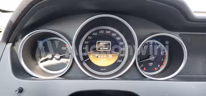 Mercedes Benz C Class 2012 — 9