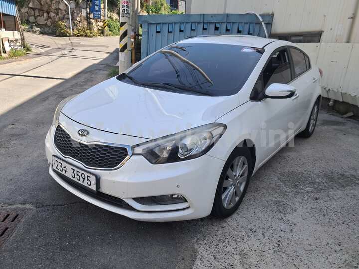 Kia K3 2015 — 1
