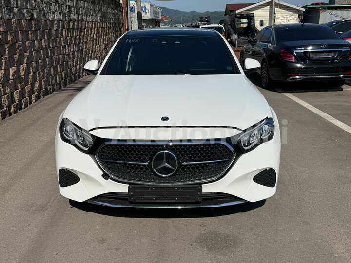 Mercedes Benz E Class 2025 — 2