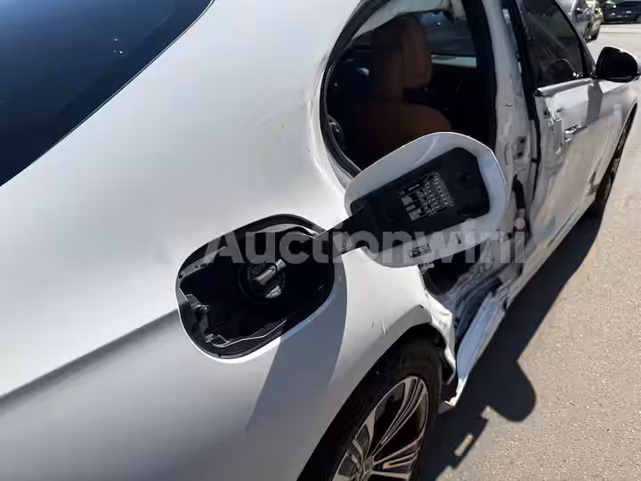 Mercedes Benz E Class 2025 — 10