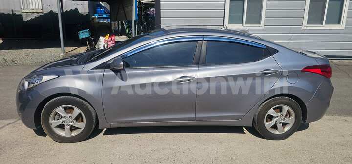 Hyundai Avante 2012 — 3