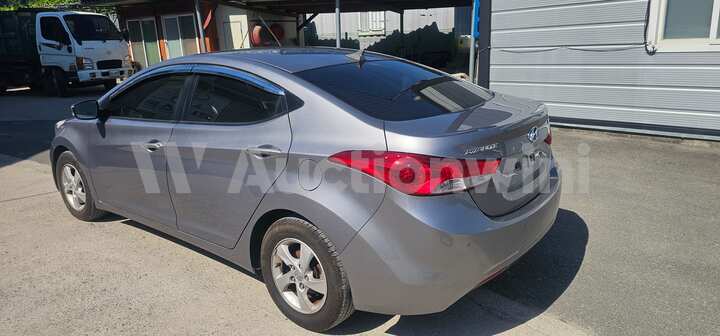 Hyundai Avante 2012 — 4