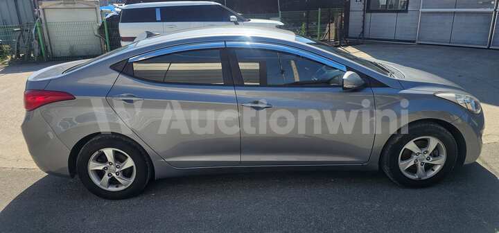 Hyundai Avante 2012 — 7