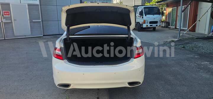 Hyundai Grandeur 2011 — 18