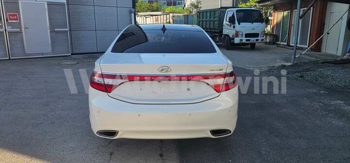 Hyundai Grandeur 2011 — 4