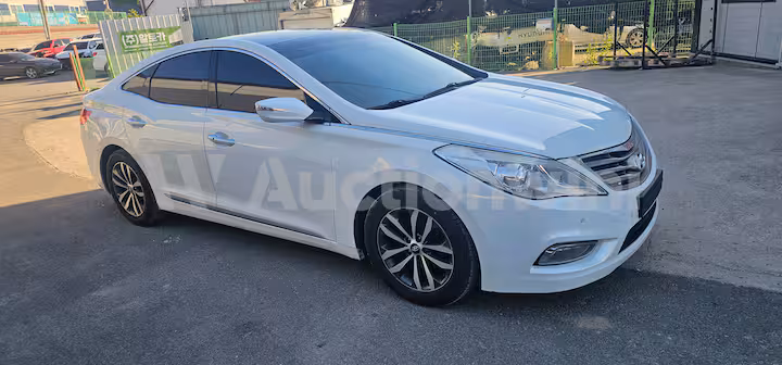 Hyundai Grandeur 2011 — 7
