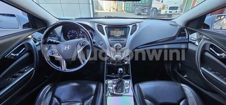 Hyundai Grandeur 2011 — 8