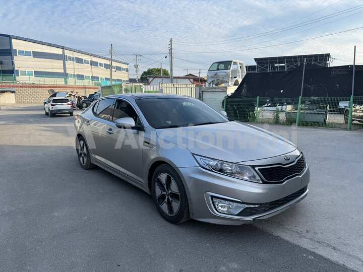 Kia K5 2013 — 2