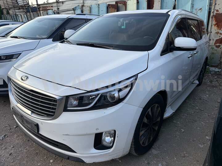 Kia Carnival 2015 — 9