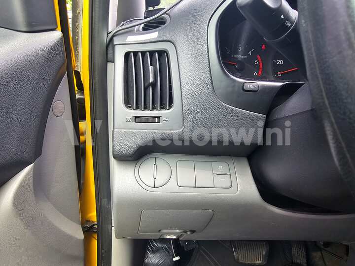 Hyundai Starex 2015 — 16