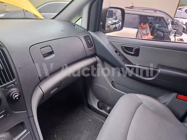Hyundai Starex 2015 — 21