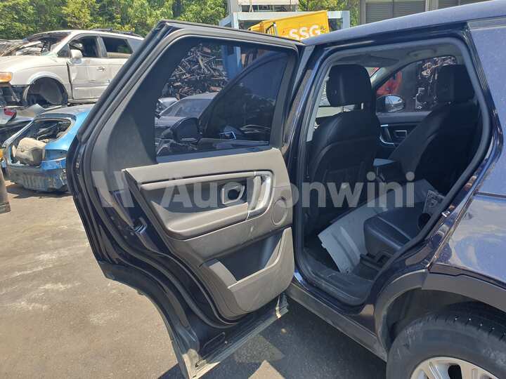 Land Rover Discovery Sport 2016 — 25