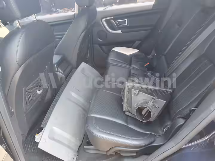 Land Rover Discovery Sport 2016 — 31
