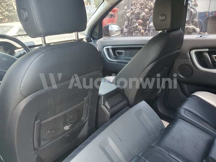 Land Rover Discovery Sport 2016 — 34