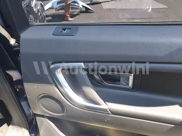 Land Rover Discovery Sport 2016 — 36