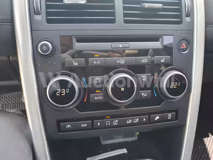 Land Rover Discovery Sport 2016 — 48