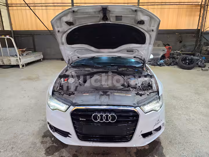 Audi A6 2015 — 11
