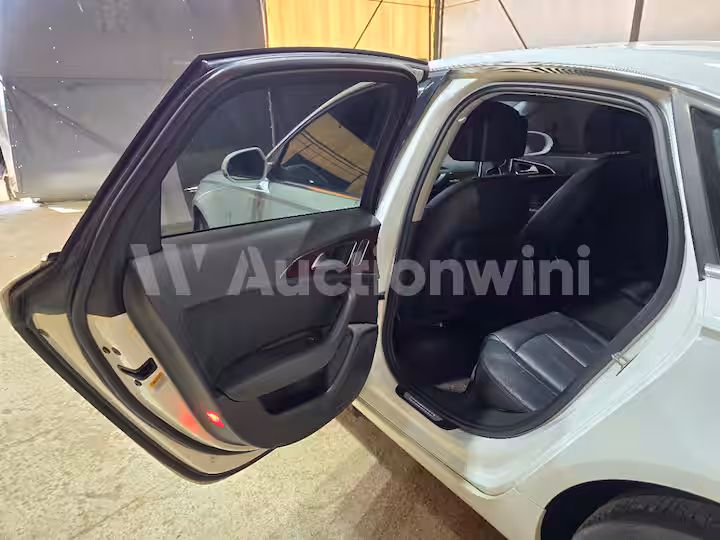 Audi A6 2015 — 19