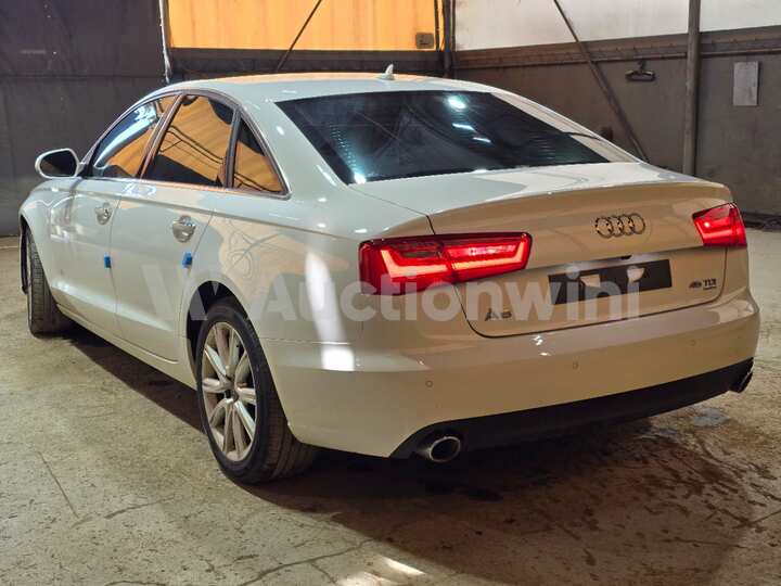 Audi A6 2015 — 3