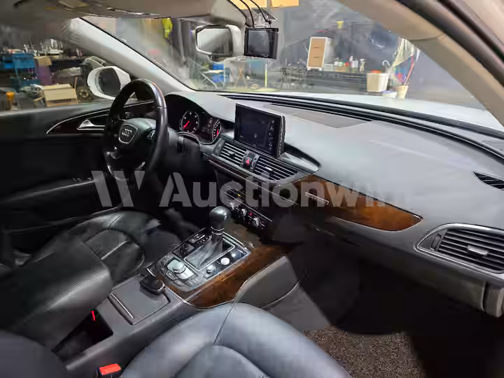 Audi A6 2015 — 33