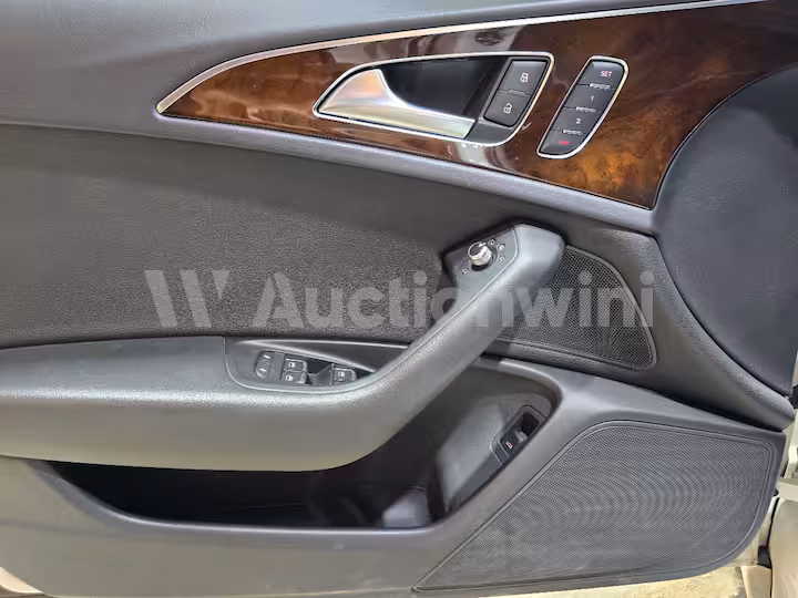 Audi A6 2015 — 37