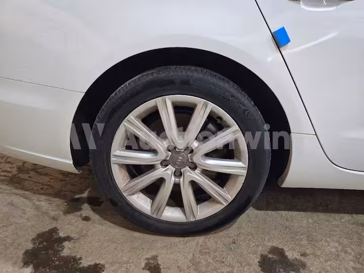 Audi A6 2015 — 52