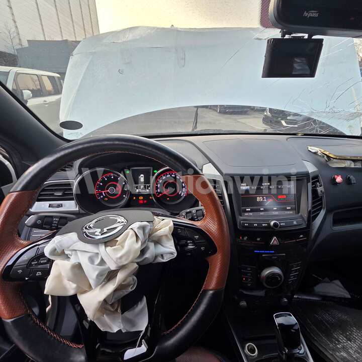 KGM (Ssangyong) Tivoli 2019 — 13
