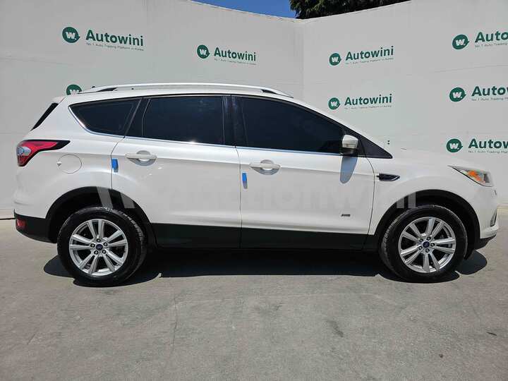 Ford Kuga 2017 — 3
