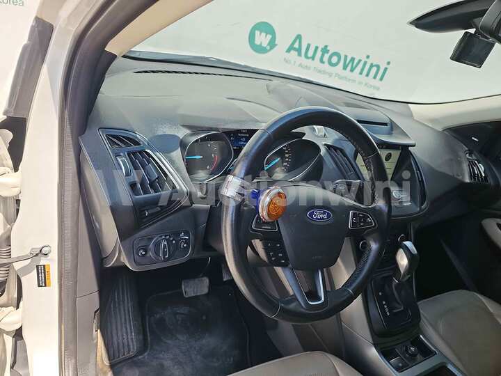 Ford Kuga 2017 — 23