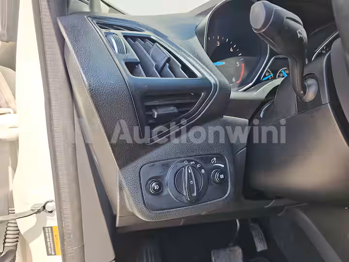 Ford Kuga 2017 — 30