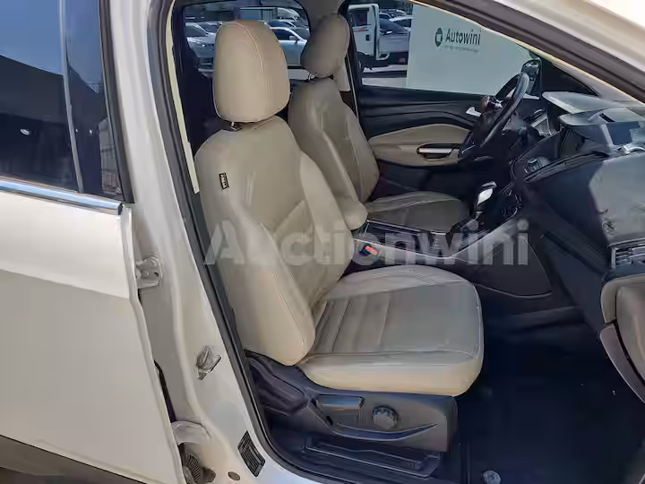 Ford Kuga 2017 — 33