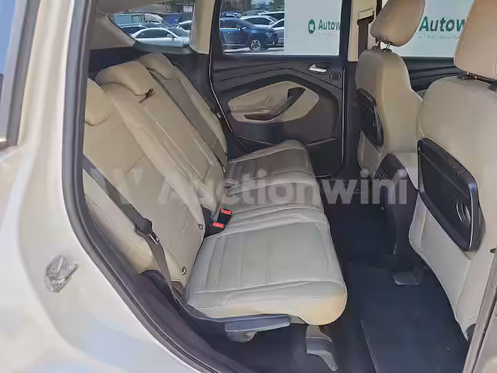 Ford Kuga 2017 — 42