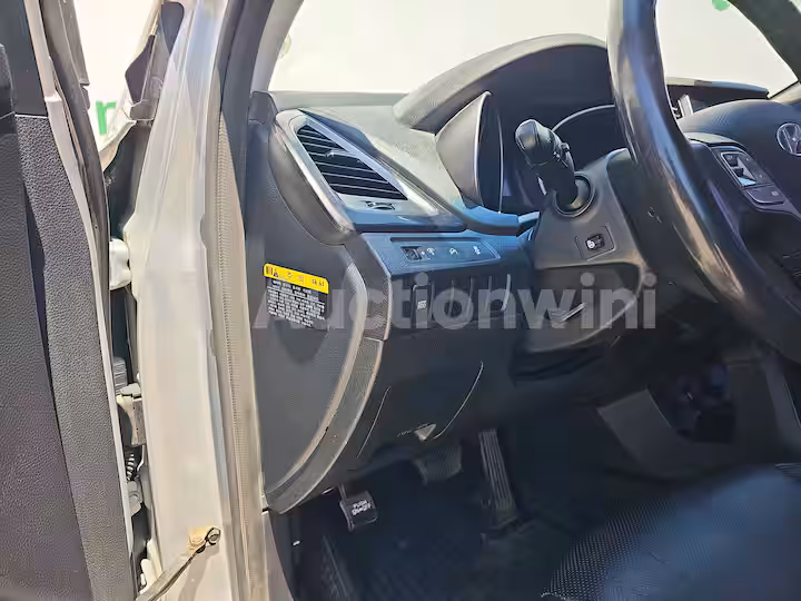 Hyundai SantaFe 2015 — 39