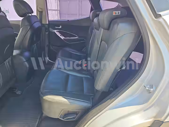 Hyundai SantaFe 2015 — 47