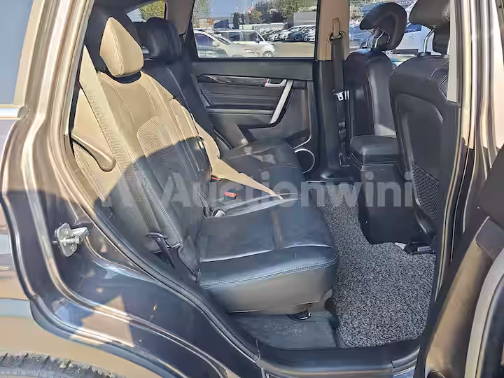 Chevrolet Captiva 2015 — 47
