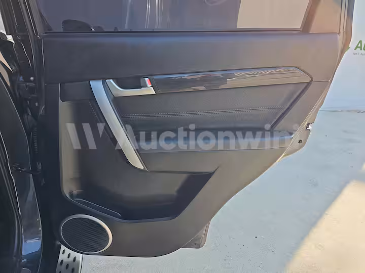 Chevrolet Captiva 2015 — 56