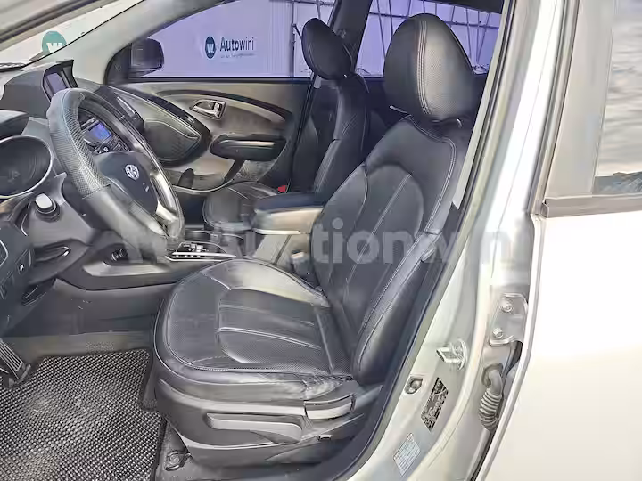 Hyundai Tucson 2013 — 14