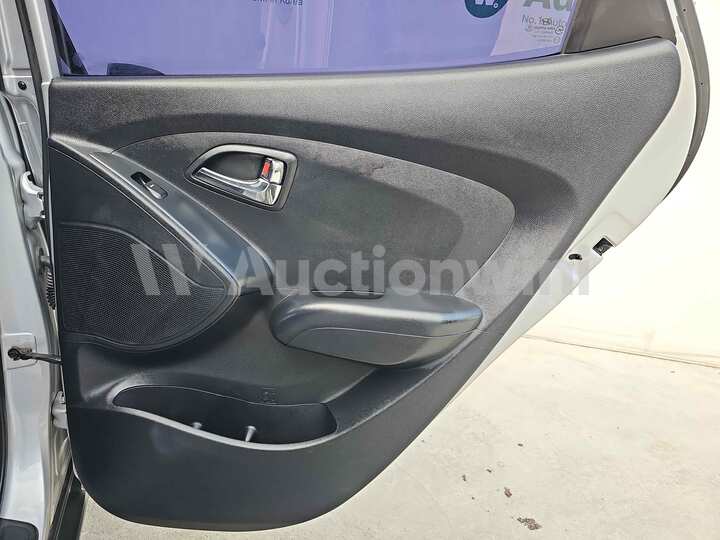 Hyundai Tucson 2013 — 49