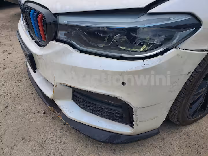 BMW 5 Series 2019 — 11
