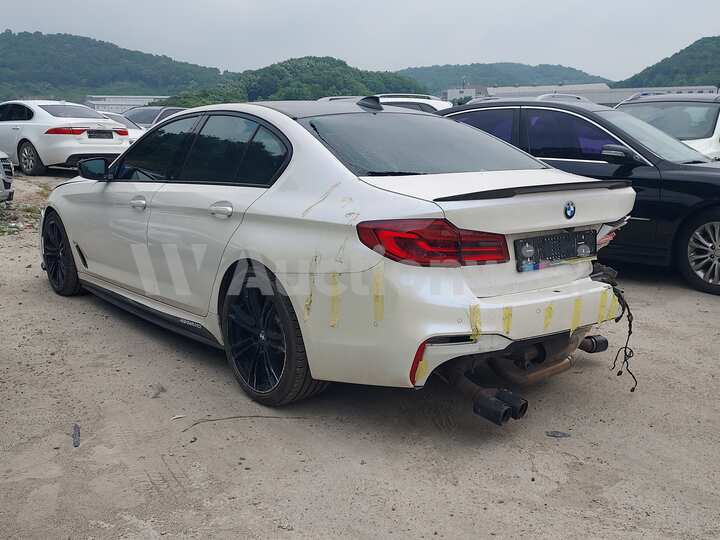 BMW 5 Series 2019 — 3
