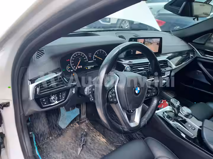 BMW 5 Series 2019 — 49