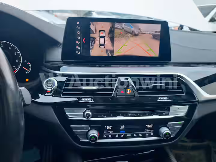 BMW 5 Series 2019 — 55