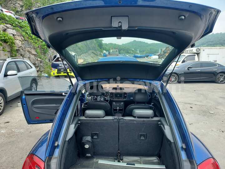 Volkswagen Beetle 2013 — 30