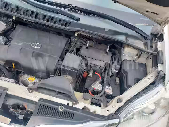 Toyota Sienna 2012 — 26