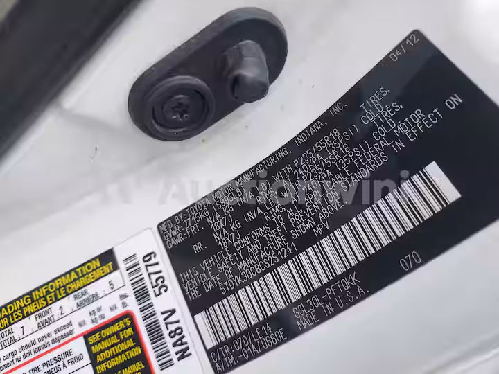 Toyota Sienna 2012 — 44