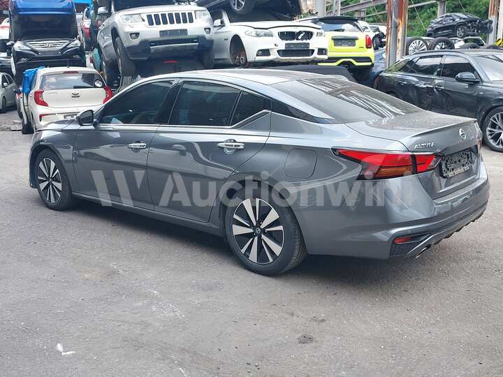 Nissan Altima 2019 — 3