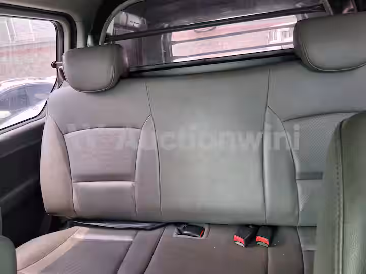 Hyundai Starex 2016 — 16