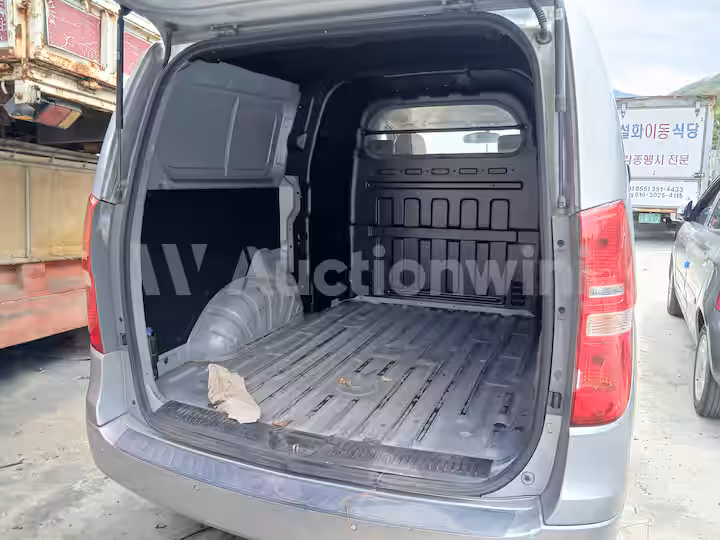 Hyundai Starex 2016 — 27
